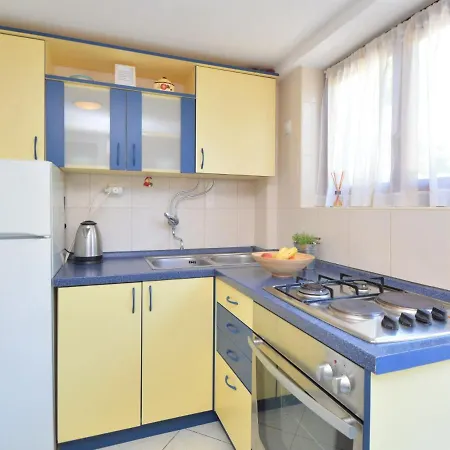 Lägenhet Rose-1 By Interhome