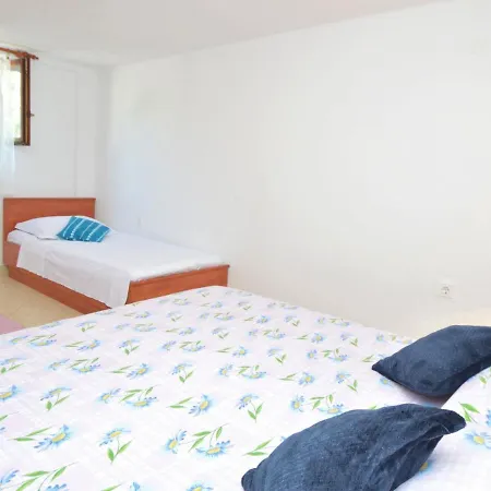 Rose-1 By Interhome *