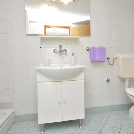 Rose-1 By Interhome * Zaboric