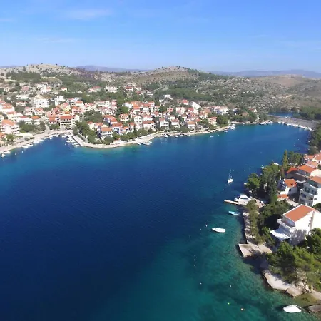 Rose-1 By Interhome *