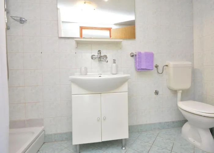 Rose-1 By Interhome * Zaboric